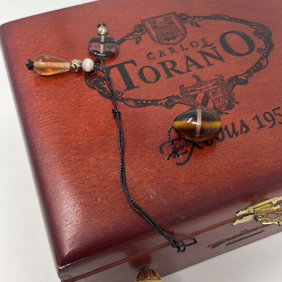 New! Unique Boutique Upcycled cigar box purse - Picture 11 of 14